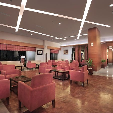 Aston Tanjung City Hotel Экстерьер фото