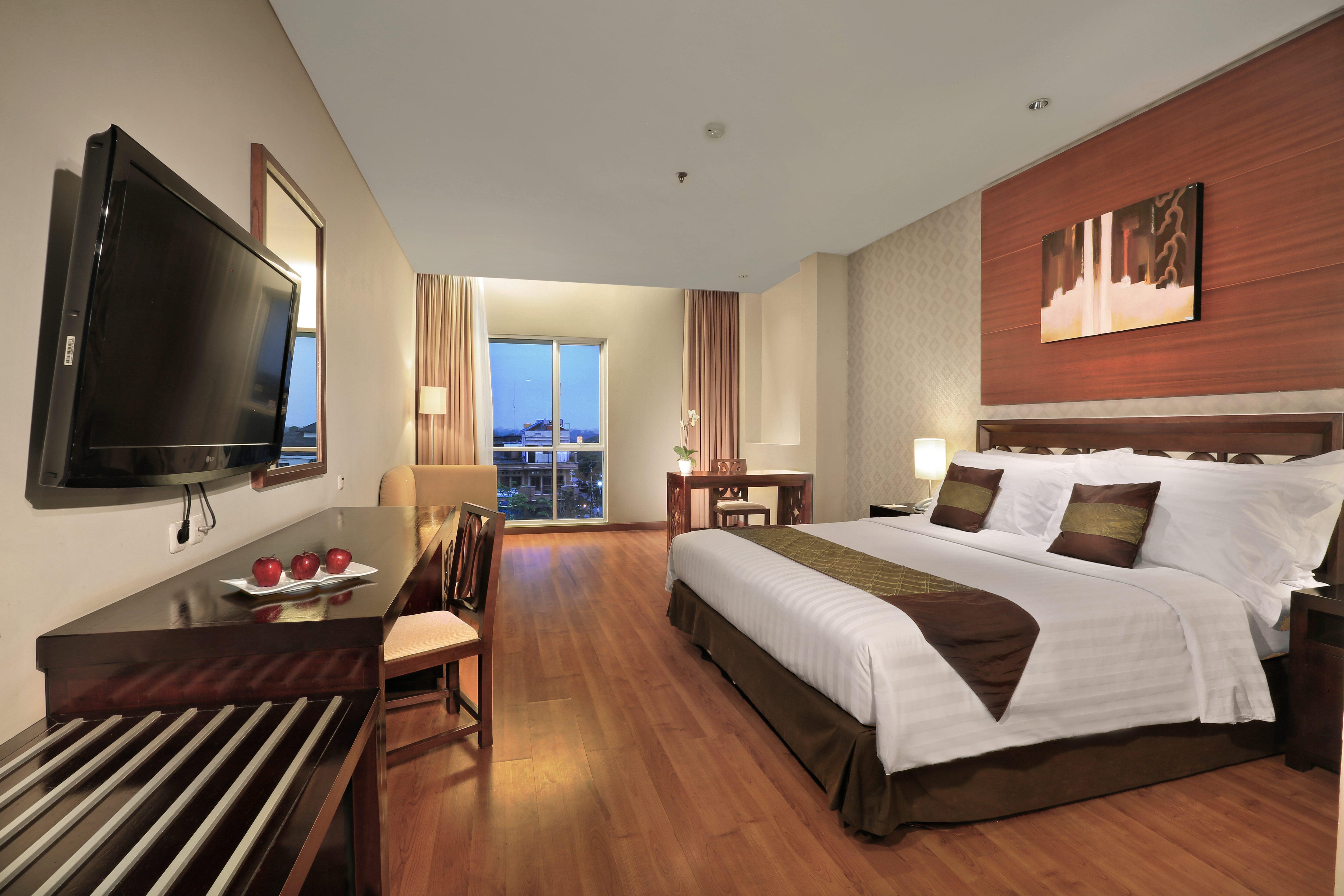 Aston Tanjung City Hotel Экстерьер фото