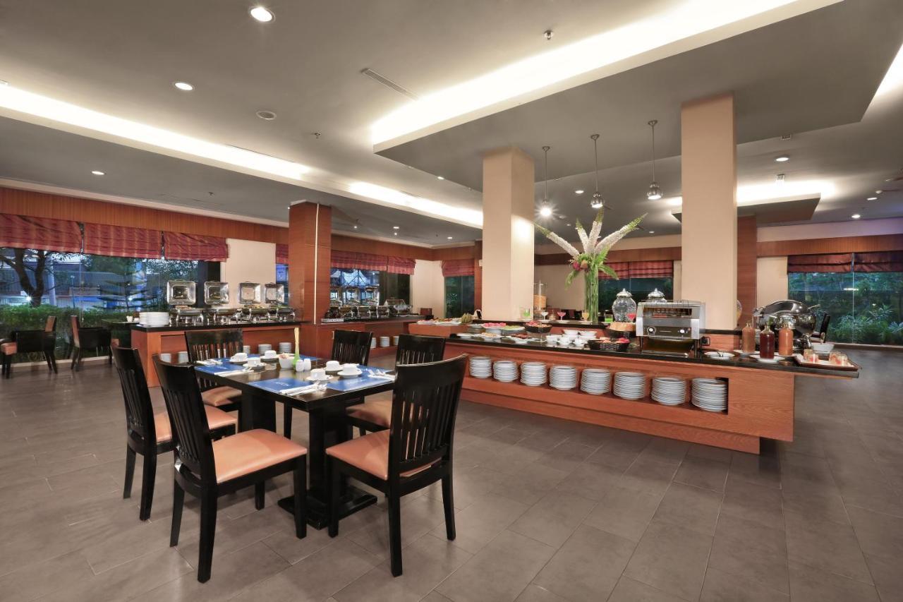 Aston Tanjung City Hotel Экстерьер фото